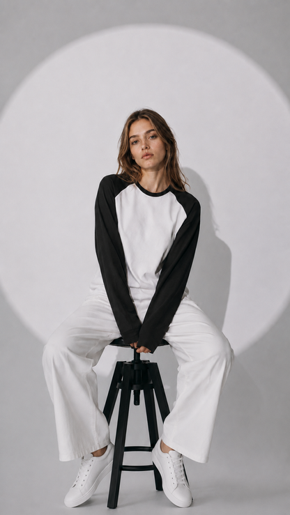 LUXZRA Form Raglan Tee – Unisex