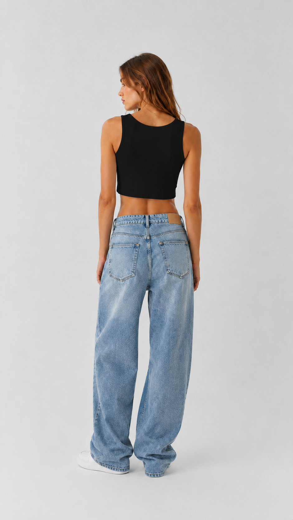 LUXZRA Charm Classic Crop